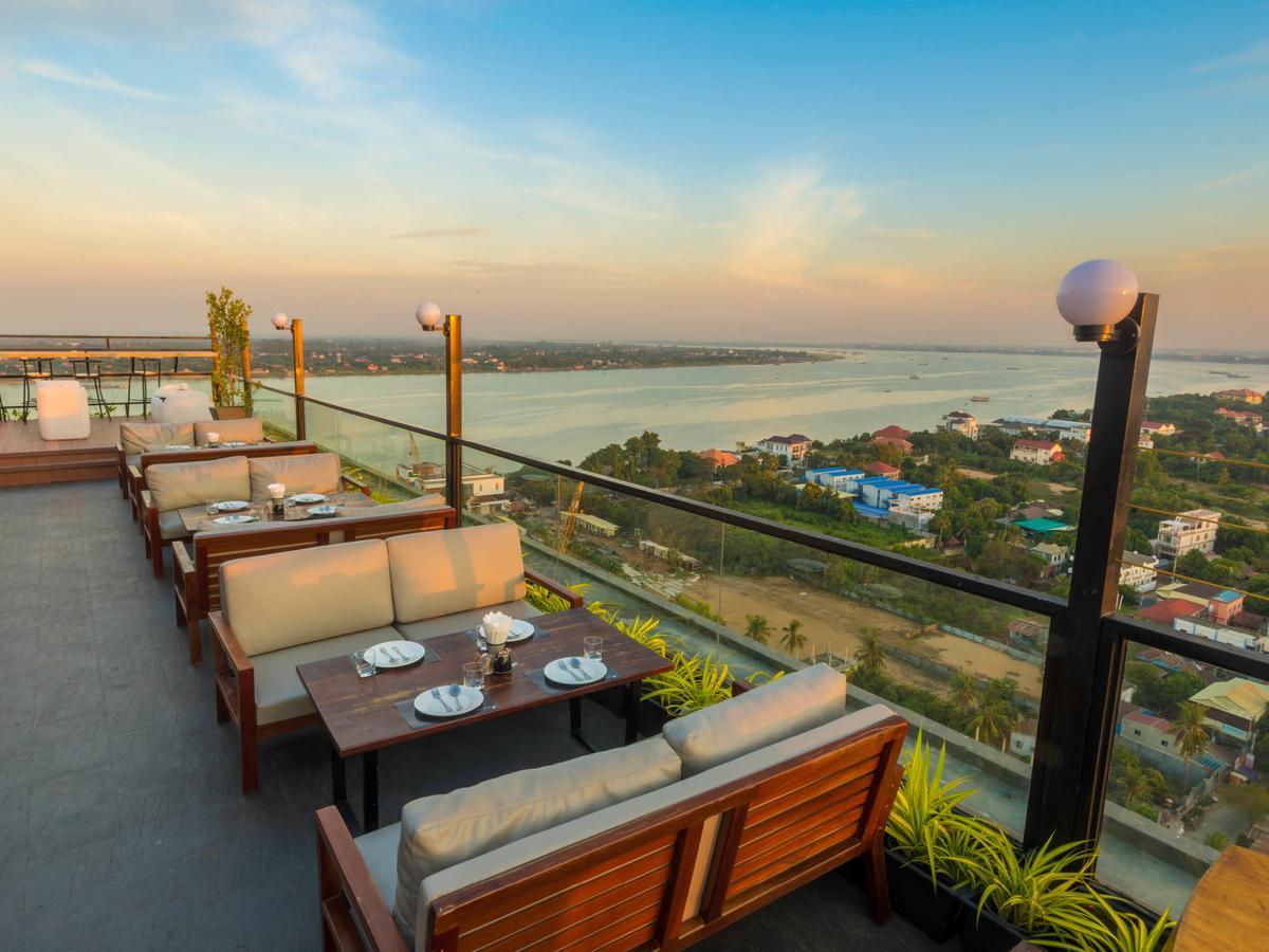 MekongView 1 CondoTel Phnom-Penh Buitenkant foto