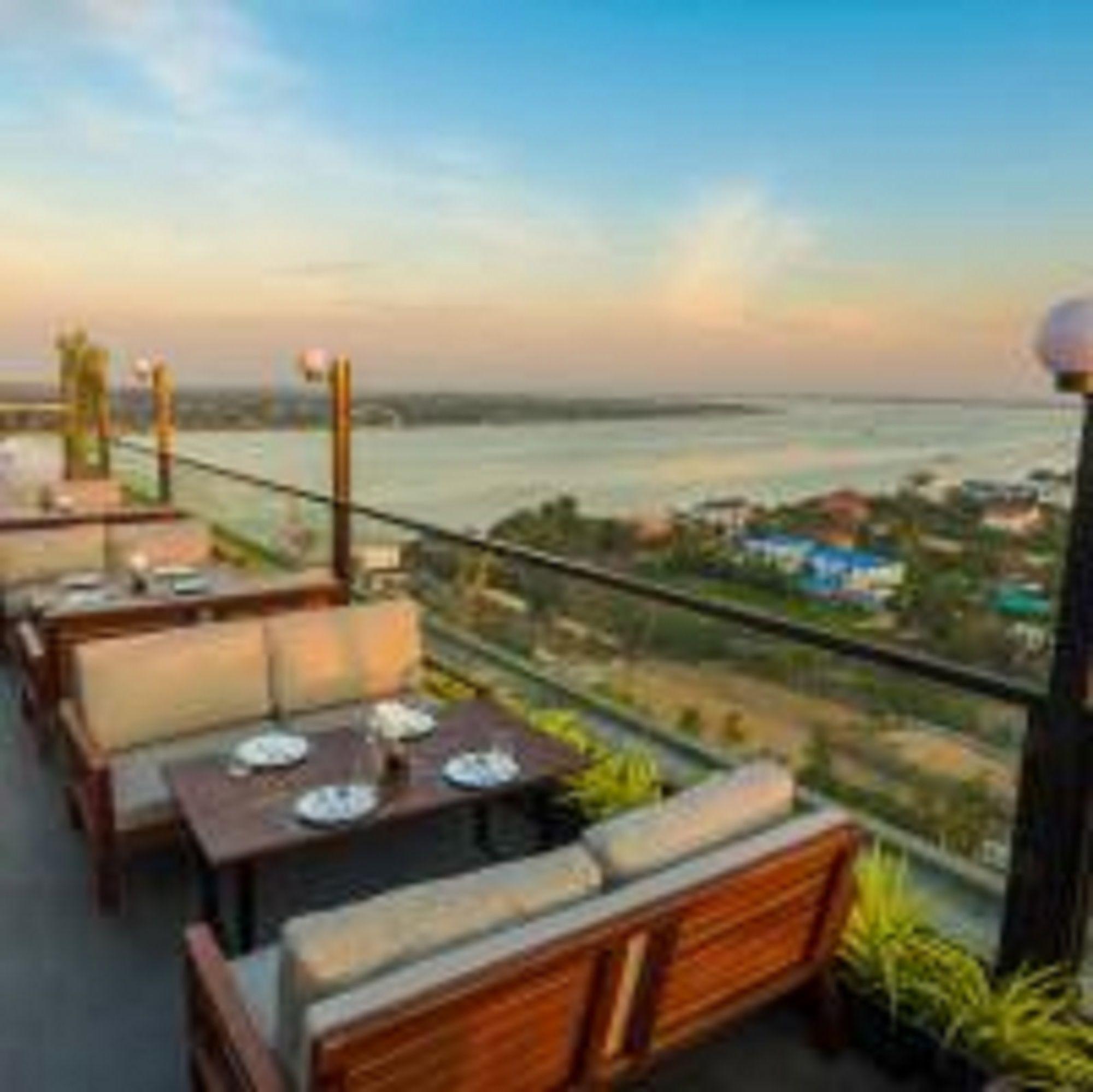 MekongView 1 CondoTel Phnom-Penh Buitenkant foto